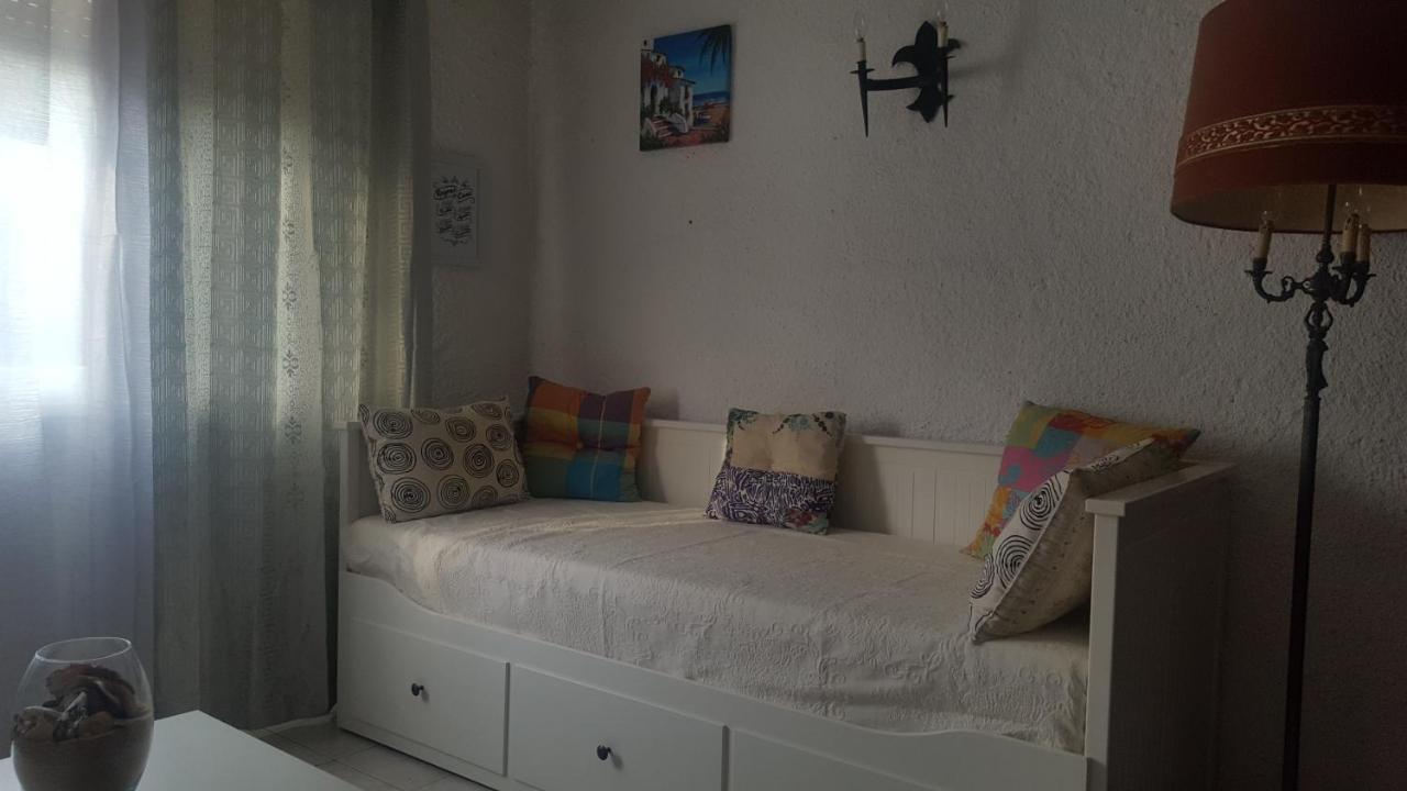 Quarteira Home Beach Ferias Tranquilas A 1Km Da Praia Totalmente Renovado Exteriör bild