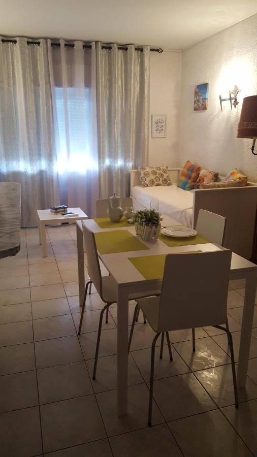 Quarteira Home Beach Ferias Tranquilas A 1Km Da Praia Totalmente Renovado Exteriör bild
