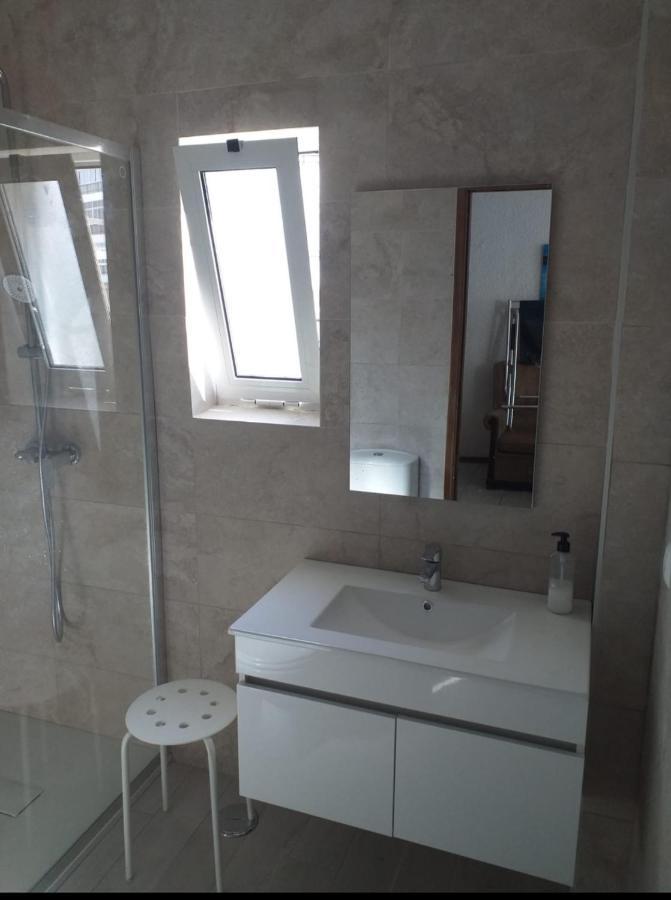 Quarteira Home Beach Ferias Tranquilas A 1Km Da Praia Totalmente Renovado Exteriör bild