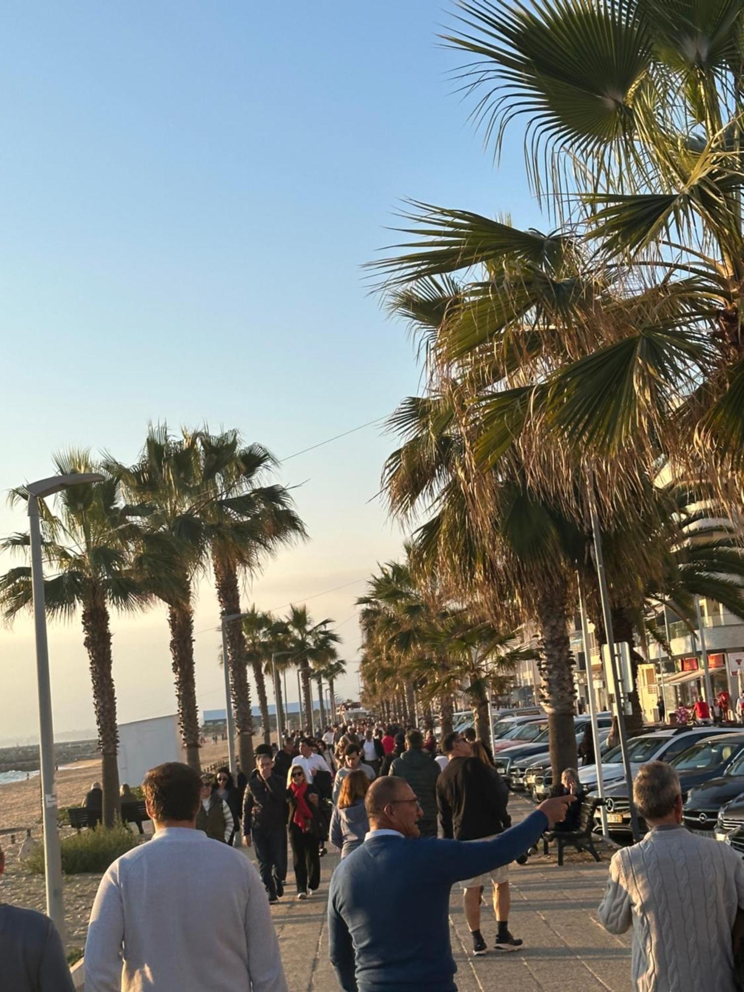 Quarteira Home Beach Ferias Tranquilas A 1Km Da Praia Totalmente Renovado Exteriör bild